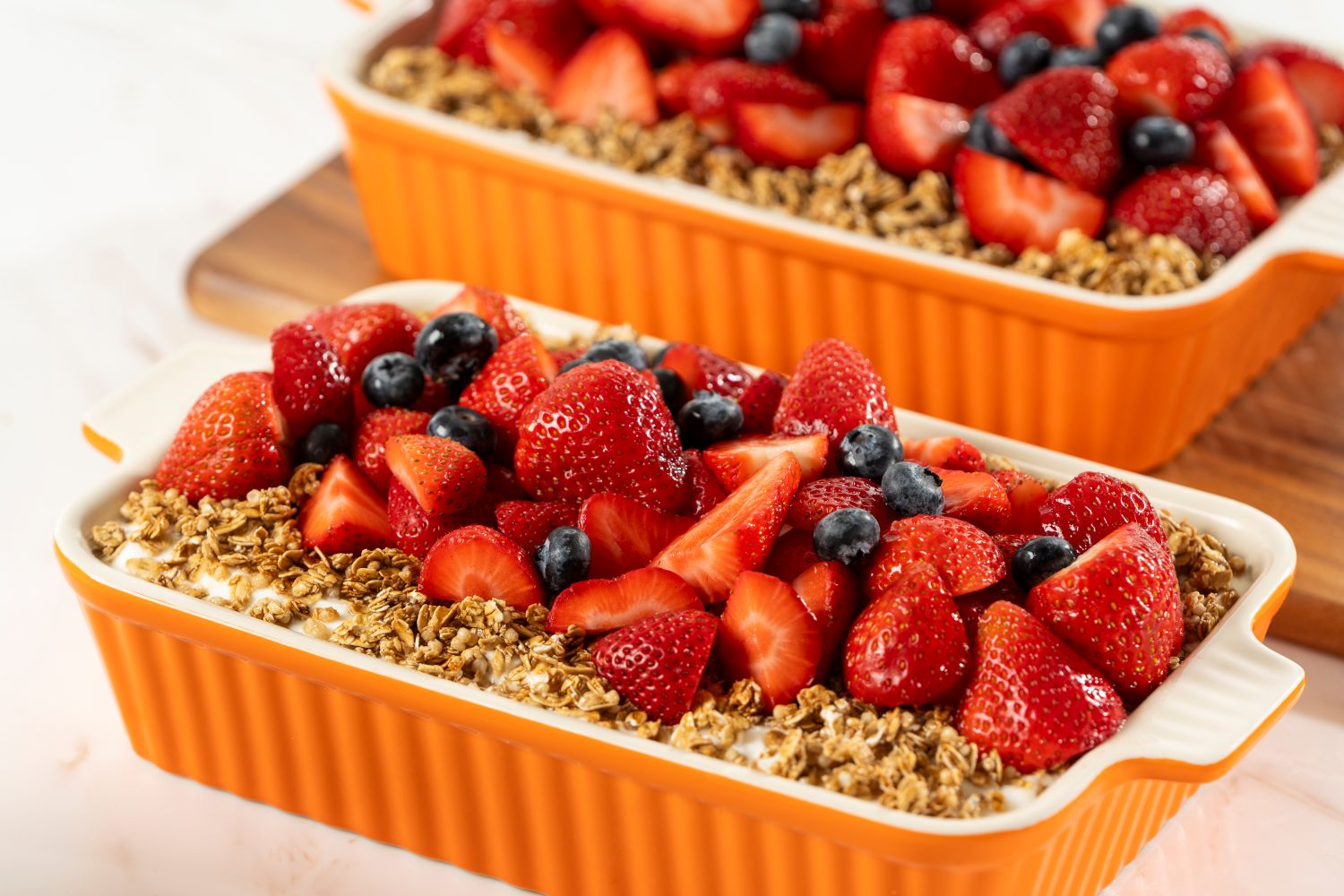 Sunshine Bowl Fruit & Yogurt Parfait Tray