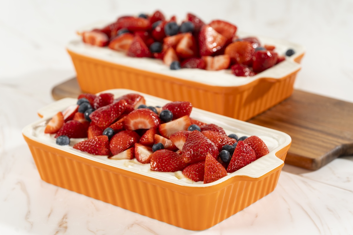 Gluten-Friendly Fruit & Greek Yogurt Cup